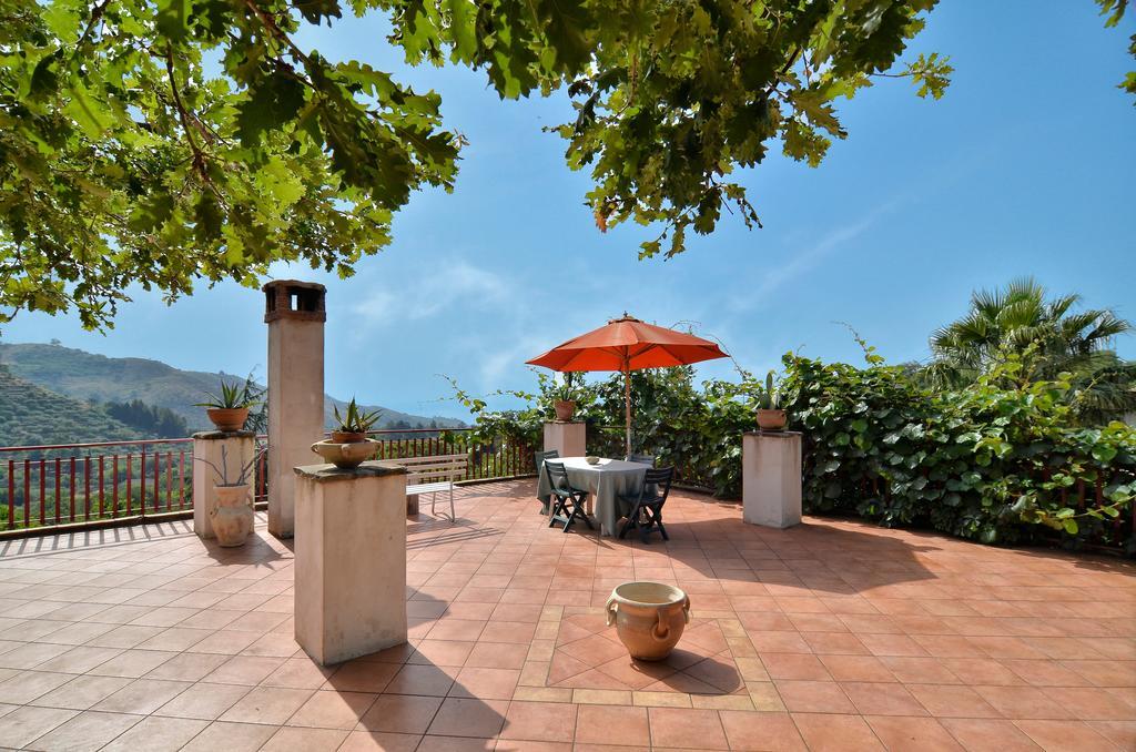 Agriturismo Etna-Mare Piedimonte Etneo Luaran gambar